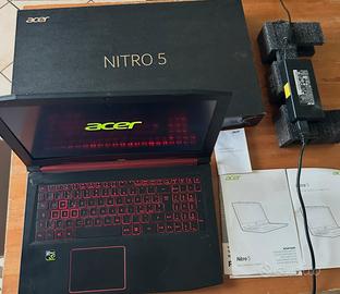 Computer Acer Nitro 5 - i5  8300H-GTX-