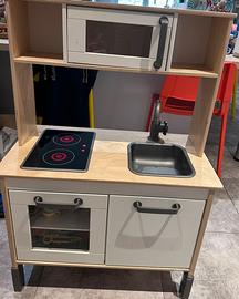 Cucina giocattolo in legno completa + accessori