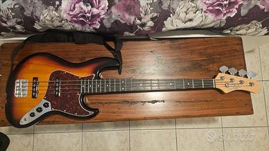 Basso elettrico Eko Sunburst + accessori