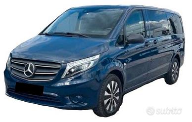 Motore e Cambio 646982 Mercedes Vito anno 2004 cc 