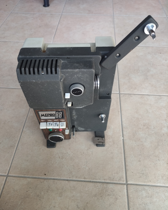 Proiettore Vintage Mepro 88