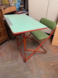 Tavolino vintage scuola