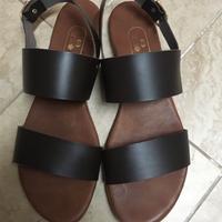 Sandalo da donna in pelle marrone