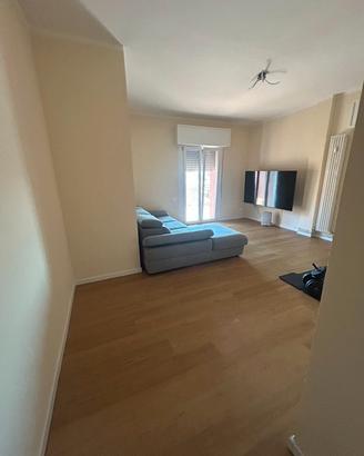 3 camere disponibili da Gennaio