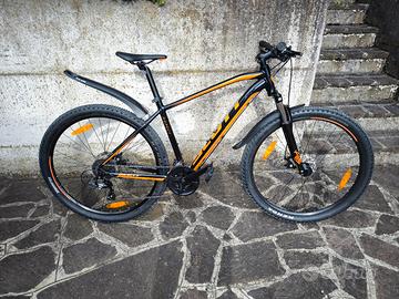 MTB SCOTT taglia L a 500€ 