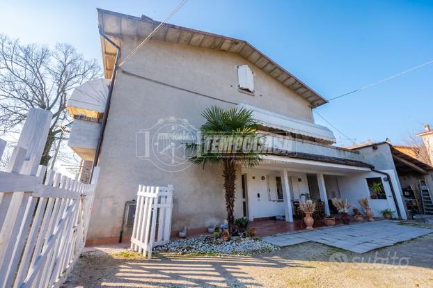 RIF. V250 Porzione di casa con giardino a Mazzalas