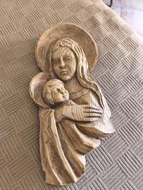 Madonna con Bambino in legno -bassorilievo