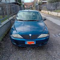 Lancia Y elefantino blu 1.2