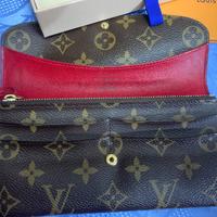 Louisiana Vuitton portafogli monogram emilie