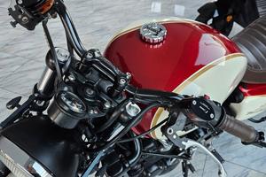 triump thunderbird 900 epoca anno 2001