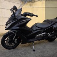 Kymco AK 550