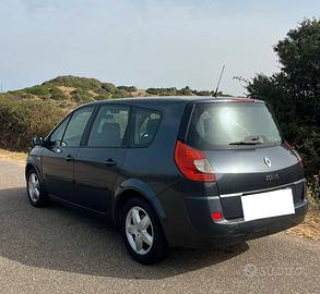 Renault Grand Scenic II 1.5 Diesel