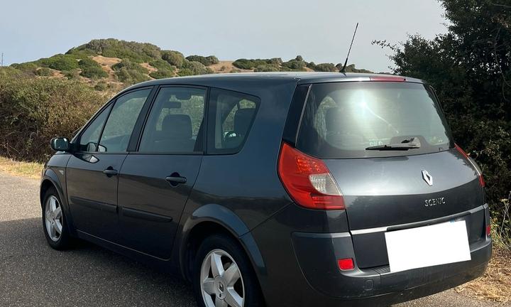 Renault Grand Scenic II 1.5 Diesel