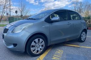 Toyota Yaris 1.0 5 porte*Neopatentati*