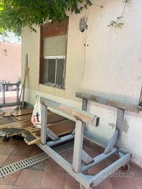 Carrello per imbarcazioni o gommoni