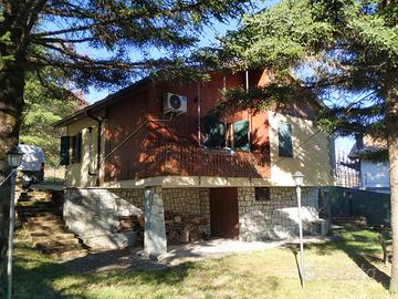 Villetta zona residenziale Sarnano MC