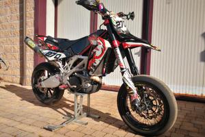 Aprilia SXV 5.5 2008 Pista