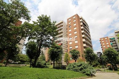 AMPIA METRATURA LIBERO SUBITO CON CANTINA E BOX AU