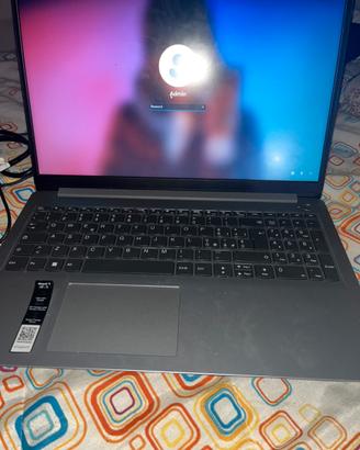 Laptop lenovo
