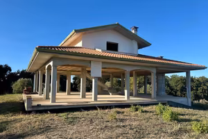 Villa di 200 m² con più di 5 locali a Fossacesia