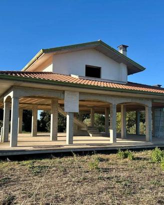 Villa di 200 m² con più di 5 locali a Fossacesia