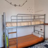 Letto a castello in metallo