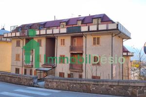 Attico / Mansarda di 115 m² con più di 5 locali a 