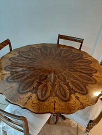 Tavolo olandese di fine ottocento e 4 sedie.