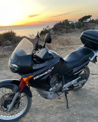 Honda Transalp 650 del 2001 – 0ccasione a €1.750