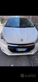 Peugeot 208 - 2015