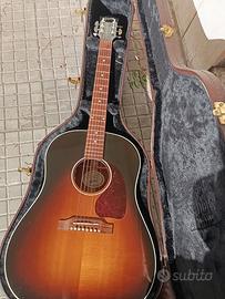 GIBSON J45 STANDARD VINTAGE.