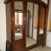 Armadio con specchiera