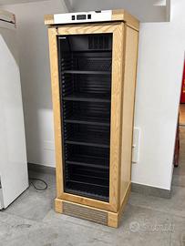 Vetrina vini refrigerata