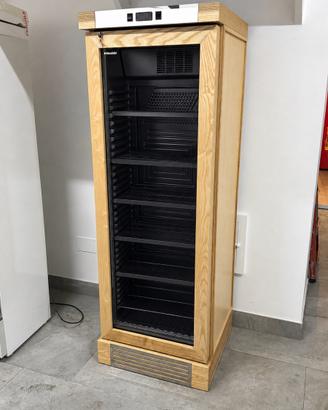 Vetrina vini refrigerata