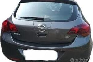 Portellone Opel Astra J