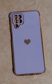 Cover per samsung galaxy A12, colorata di viola