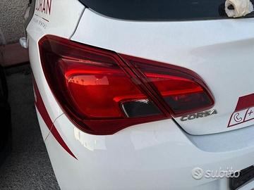 Disponibili stop posteriori Opel Corsa 2017