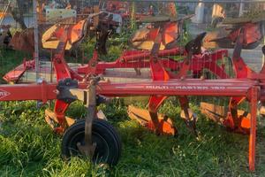 Aratro Kuhn Multimaster 150