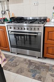 Cucina SMEG 90 cm – 6 fuochi acciaio inox