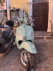 Vespa GTS 125