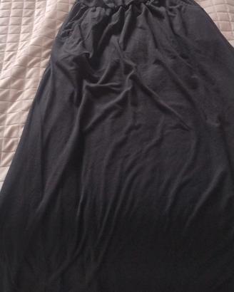 vestito nero senza maniche