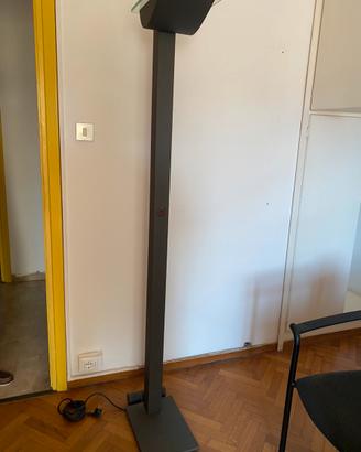 Lampada da terra ID-S di Ettore Sottsass per Staff