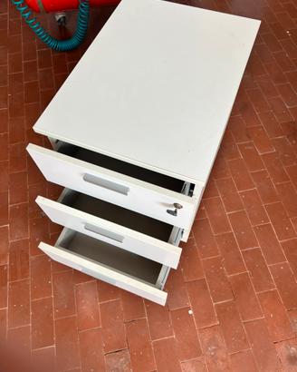 Cassettiera con serratura