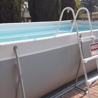 Piscina TechnyPools modello Emotion 550