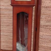 orologio a pendolo da terra