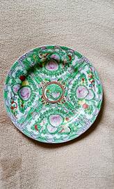 Antico piatto in porcellana cinese