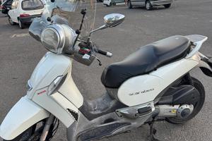 Scooter scarabeo 300