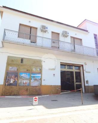 3 LOCALI A MONTESILVANO