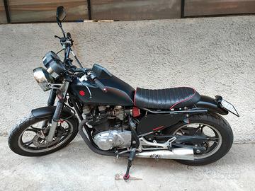 Suzuki GR 650