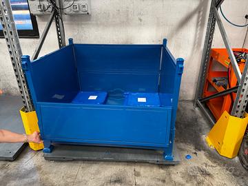 Contenitori in ferro